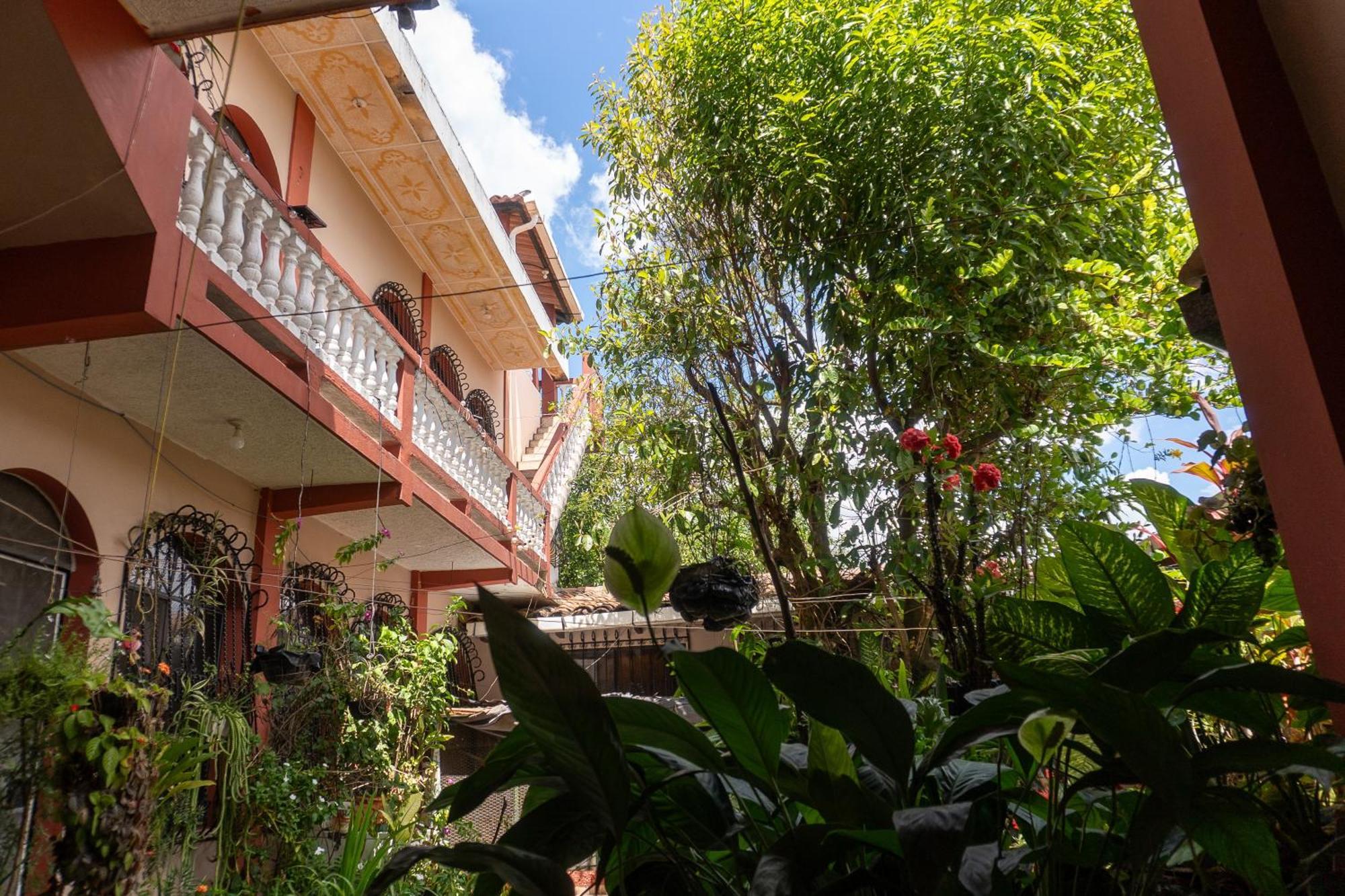 Hostal Delmy Suchitoto Kültér fotó
